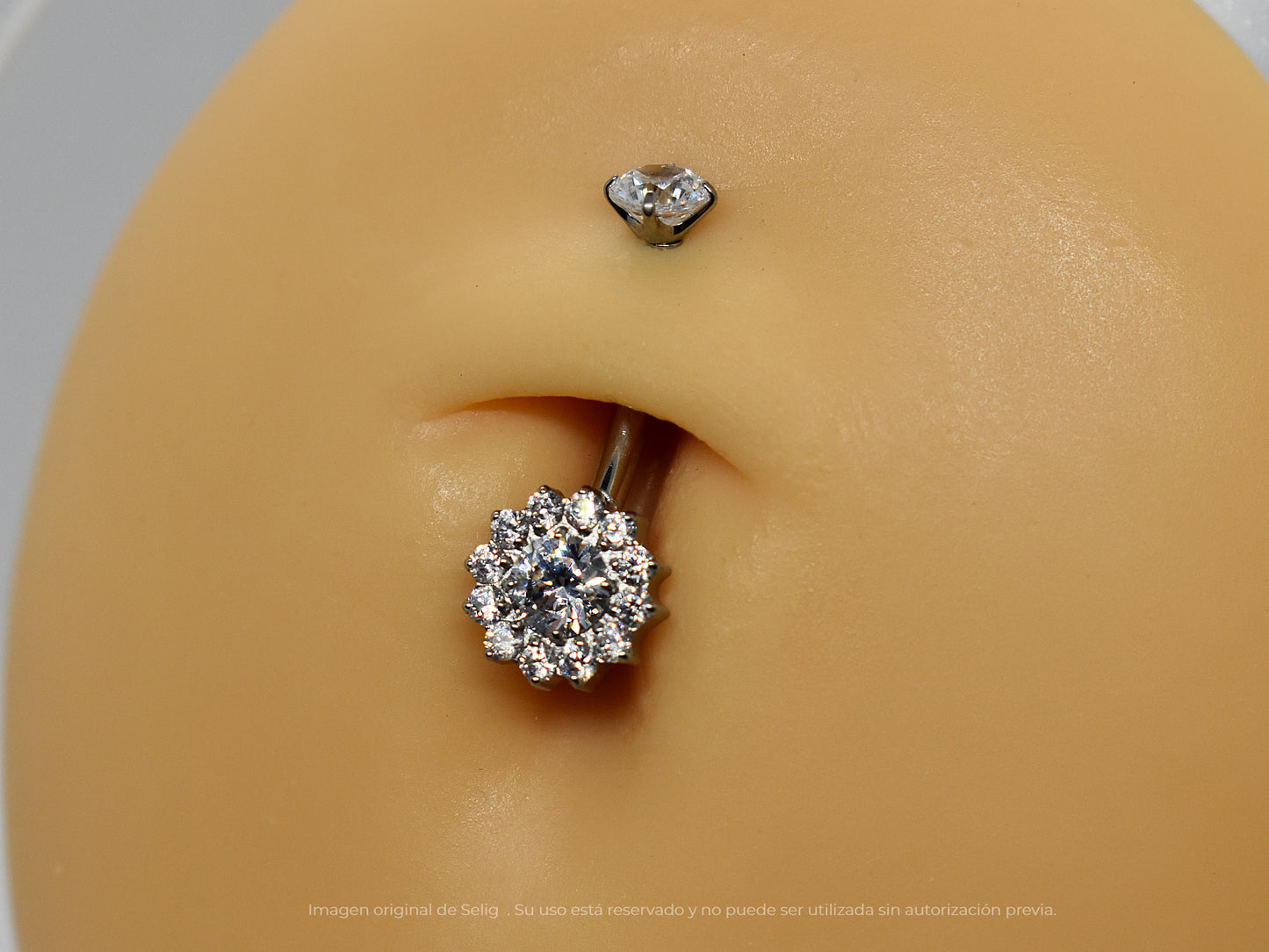 Navel Helia White