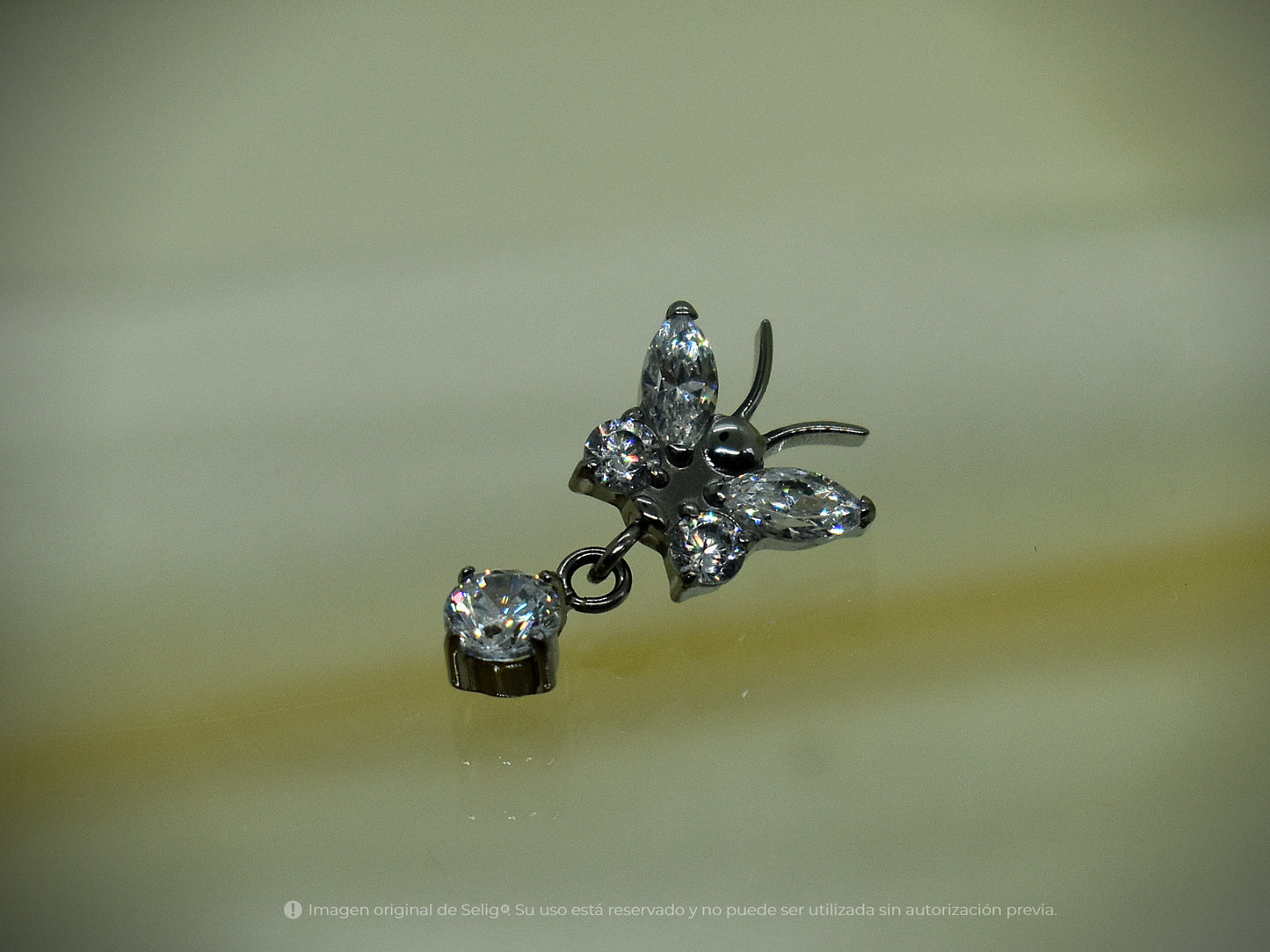 Piercing_Butterfly II - Helix/Flat