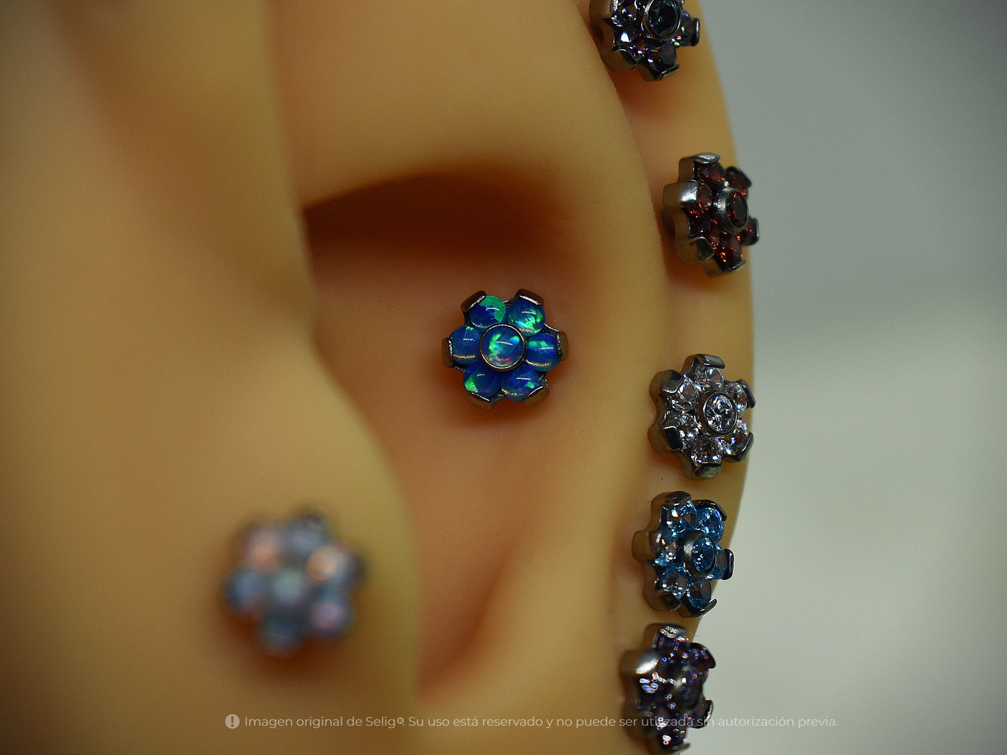 Piercing Flower Mini