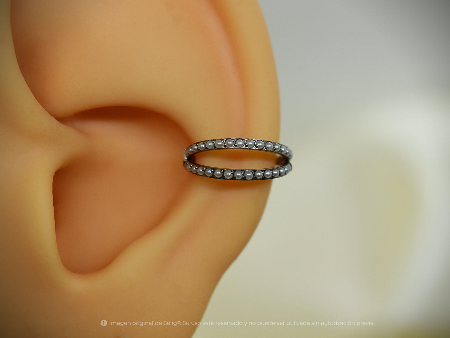 Argolla Torsión Perla - Conch/Helix