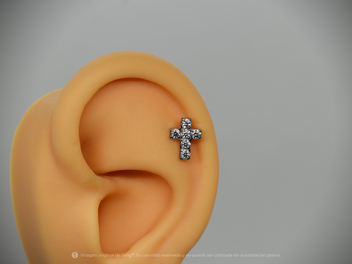 Piercing Cruz III - Ear