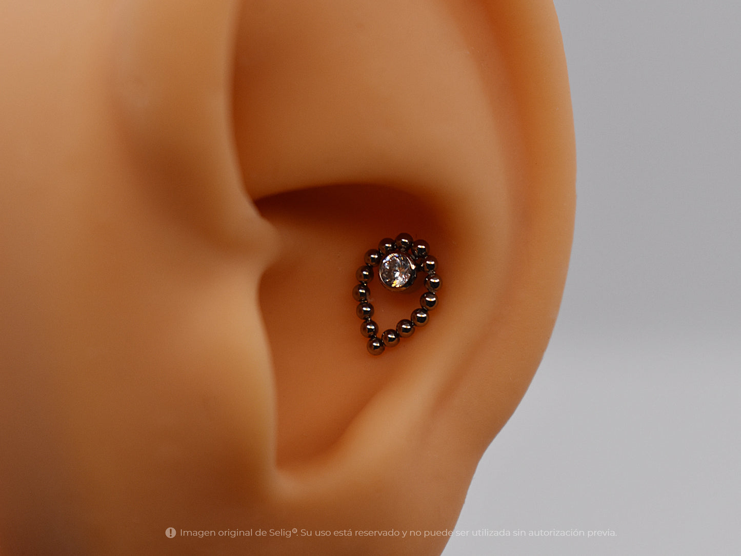 Piercing Globe - Ear