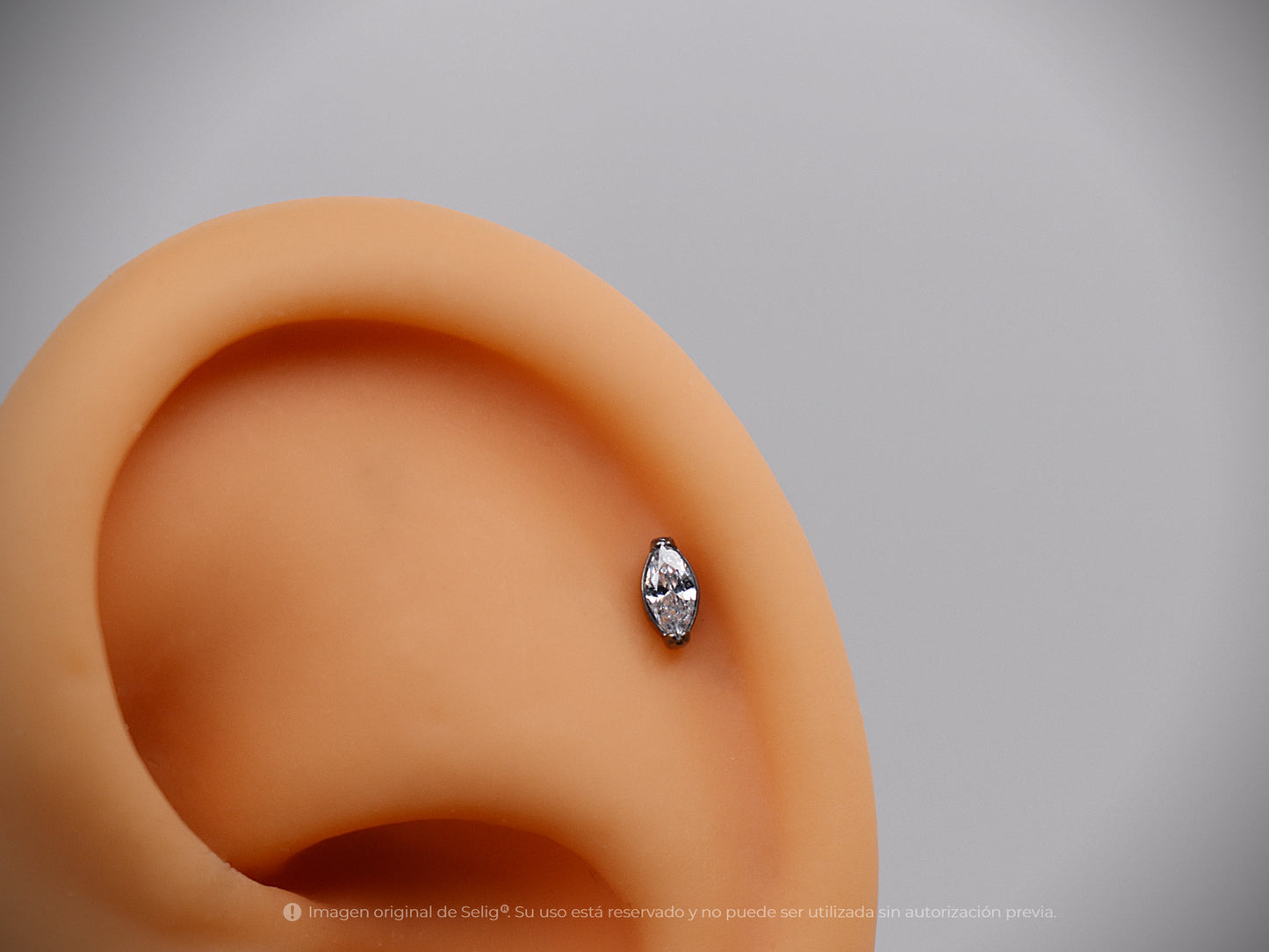 Piercing Goti bl - Ear