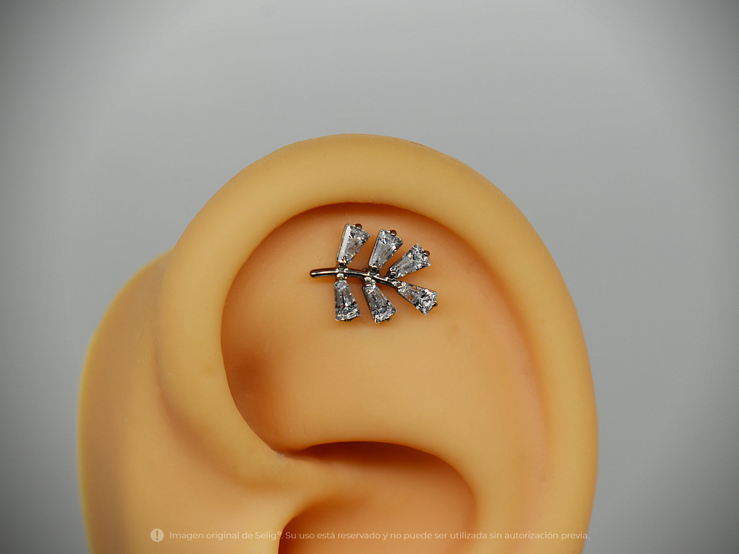 Piercing leaves - Ear