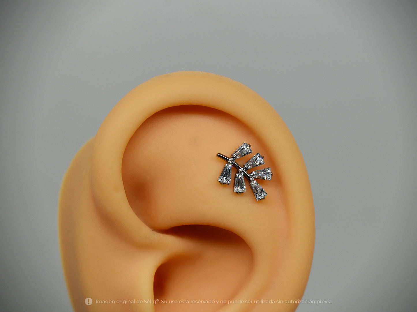 Piercing leaves - Ear