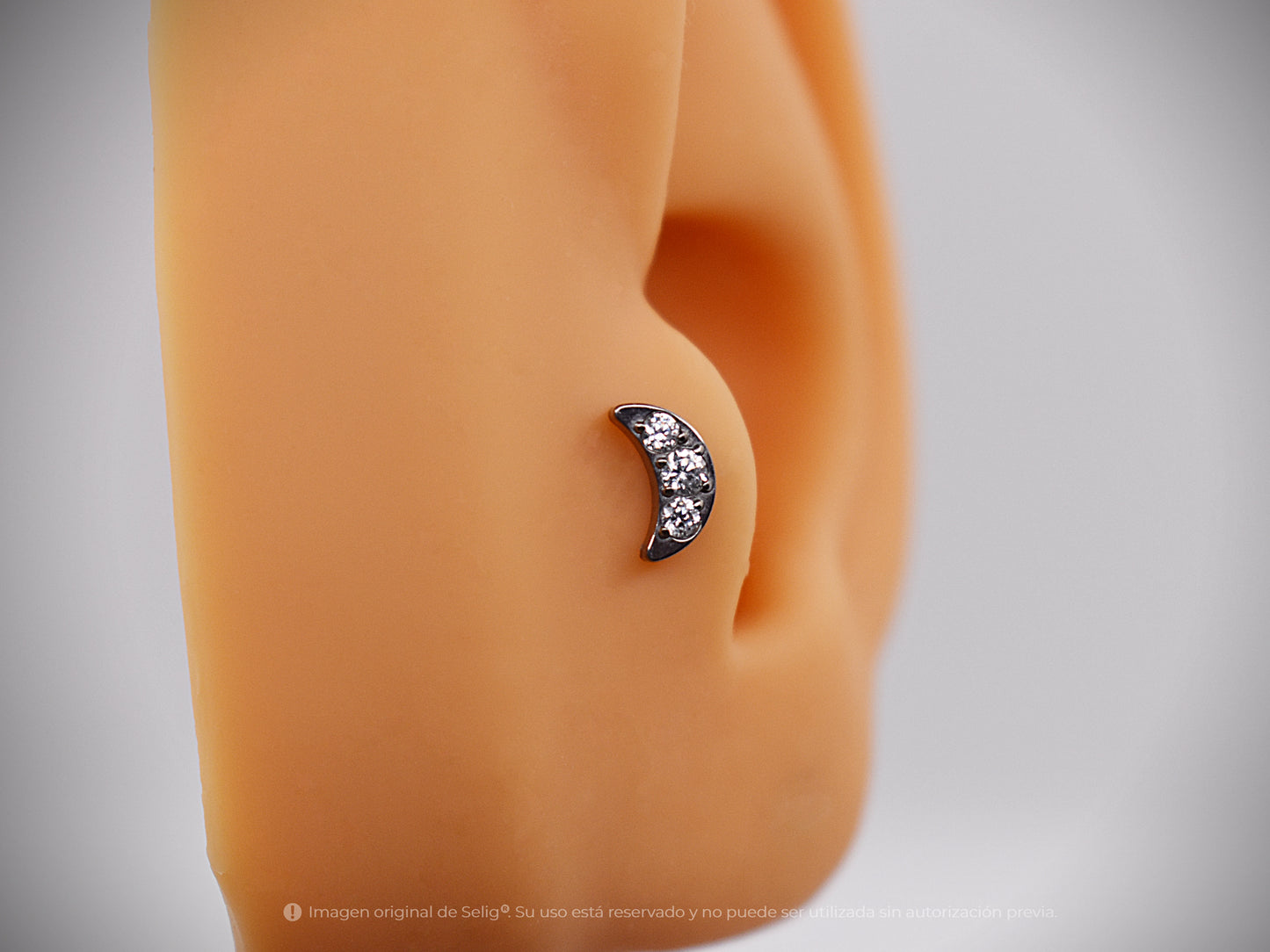 Piercing Luna circones - Ear