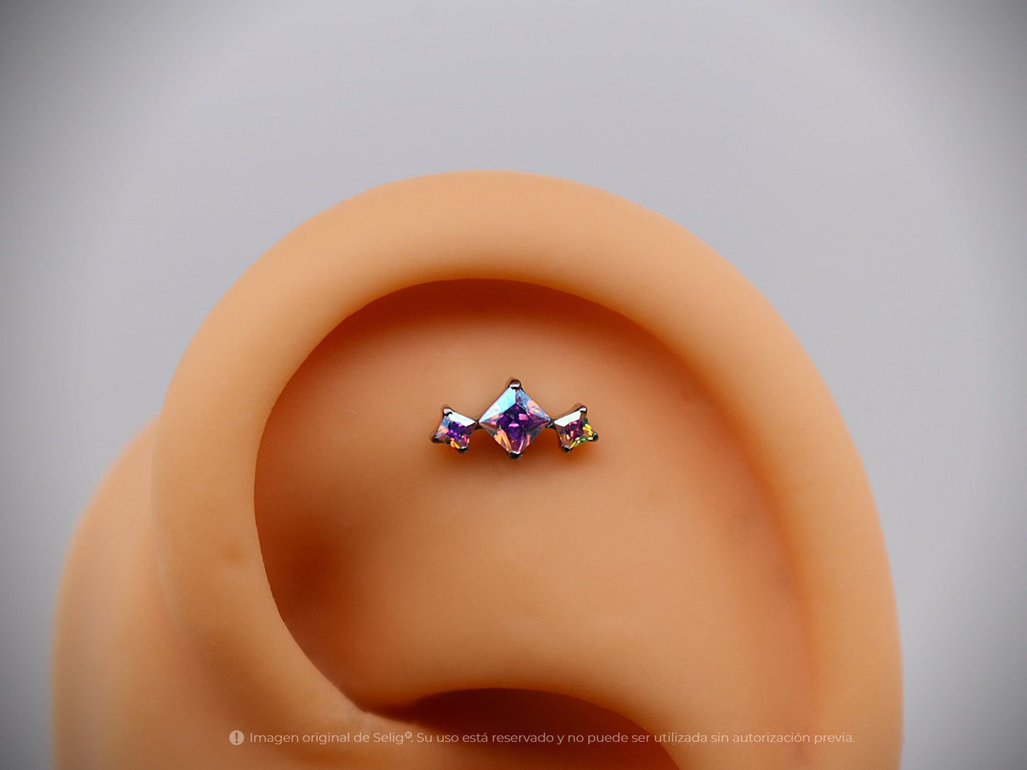 Piercing neive -  Ear