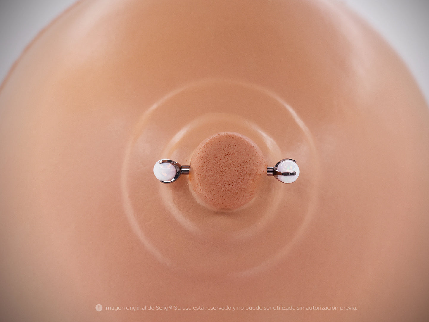 Billar White, Nipples/tongue