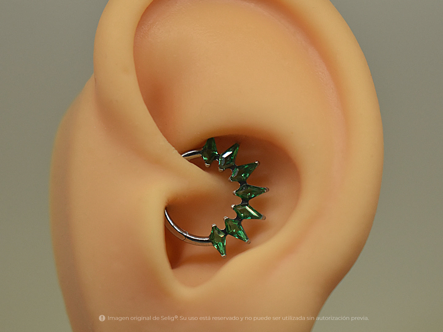 Piercing Esme - Clicker