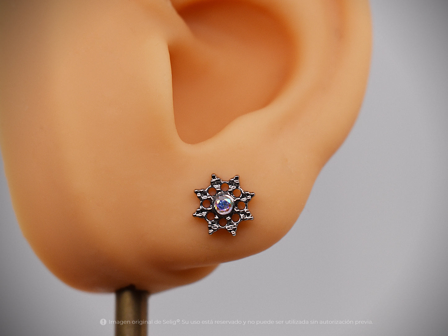 Piercing pentago - Ear