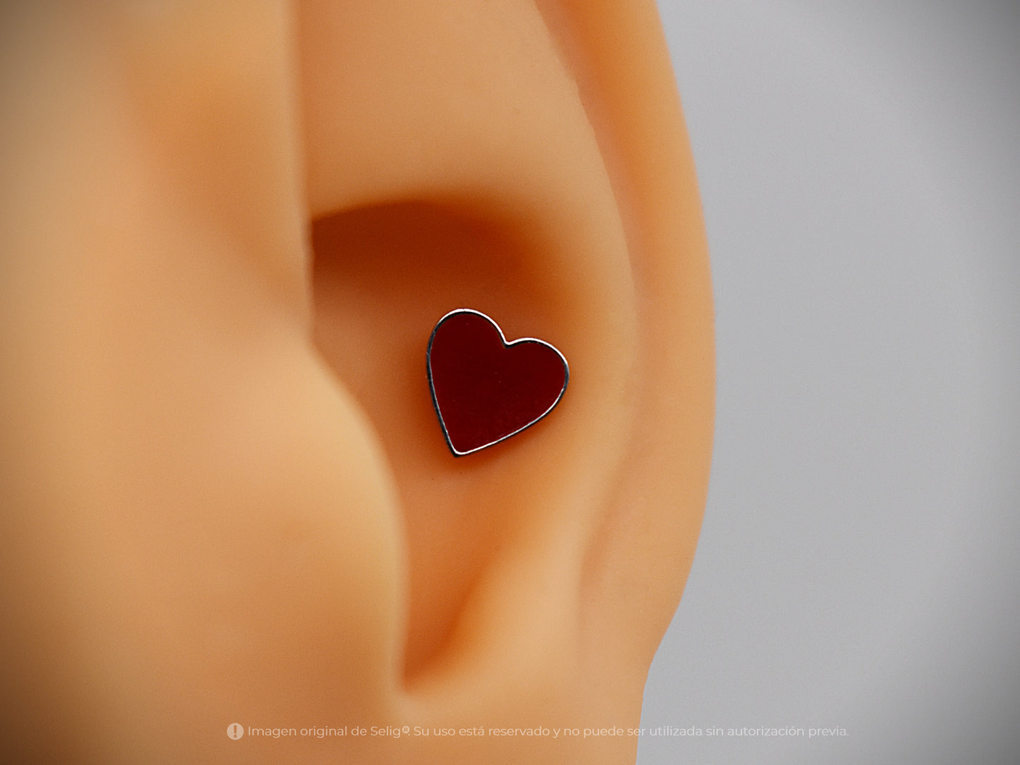 Piercing Corazón Red - Ear