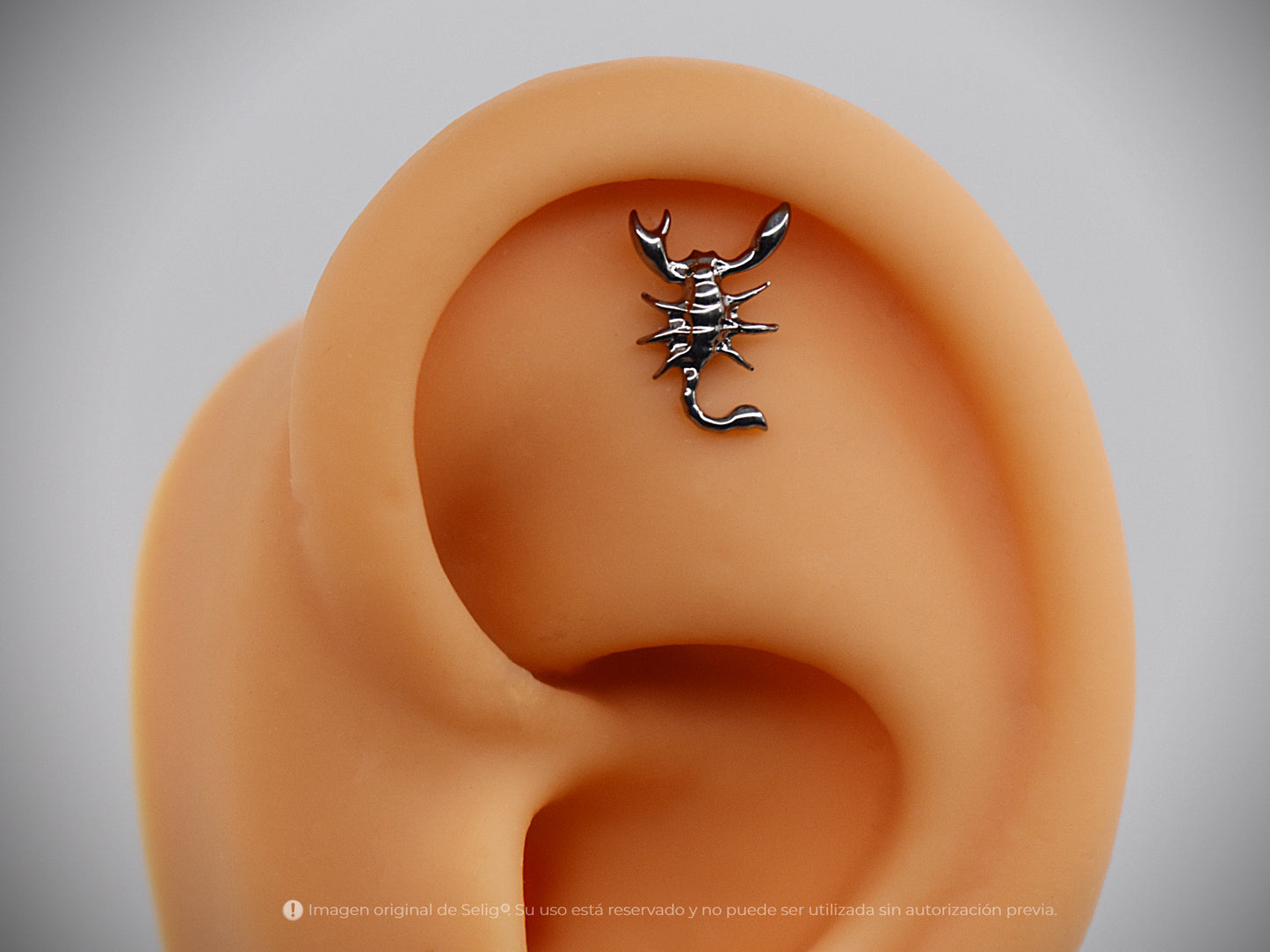 Piercing Scorpion - Ear
