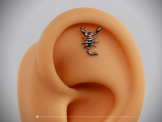Piercing Scorpion - Ear