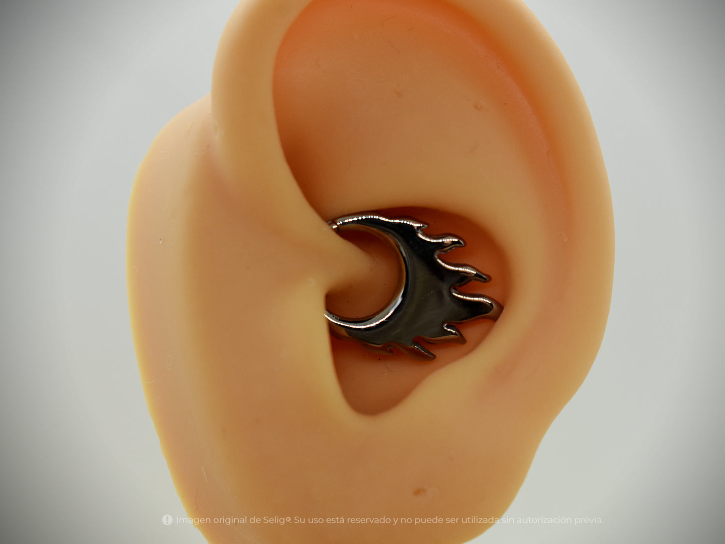 Piercing Fire - Septum/Daith