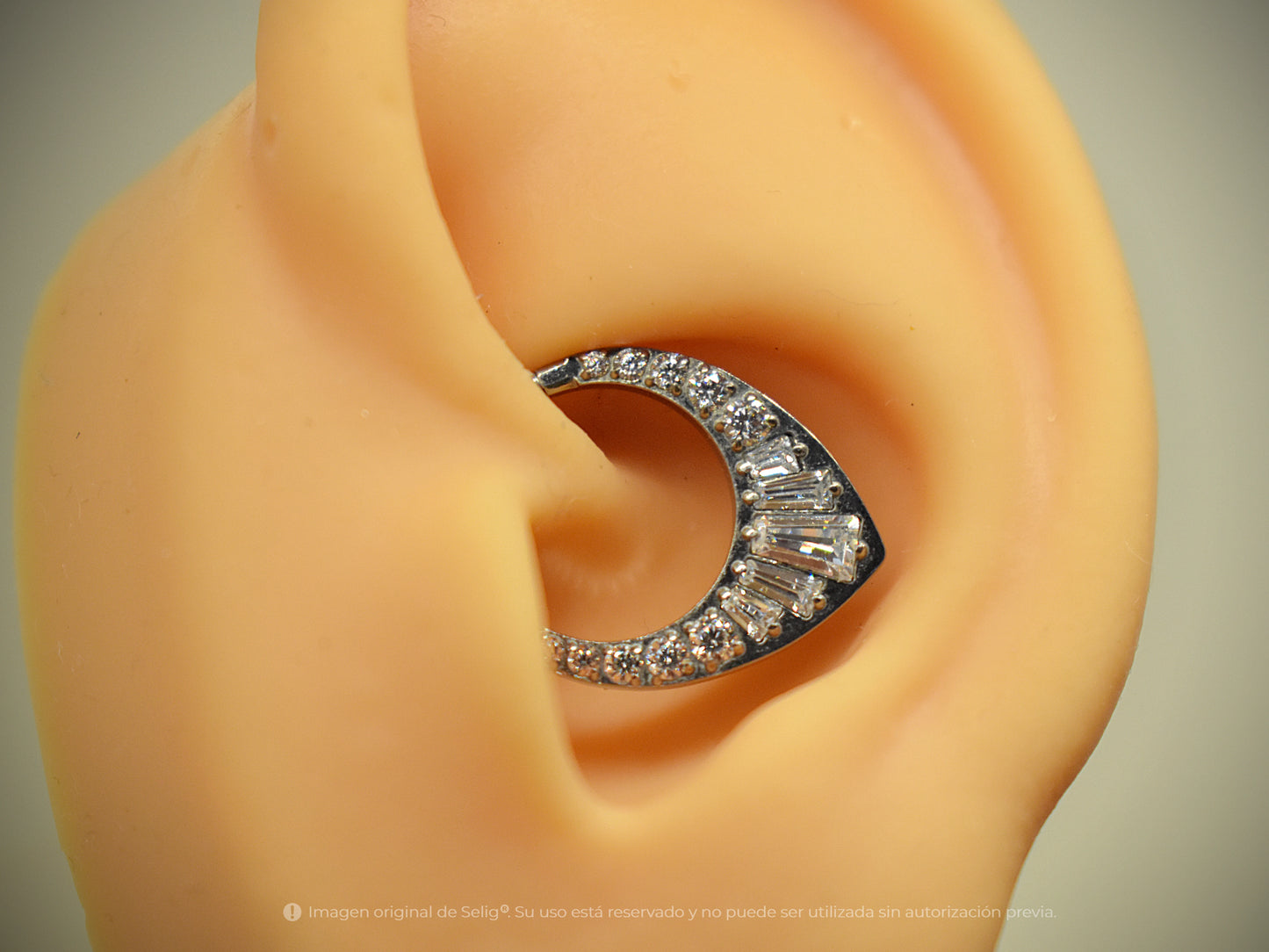 Piercing Gleam - Septum/Daith