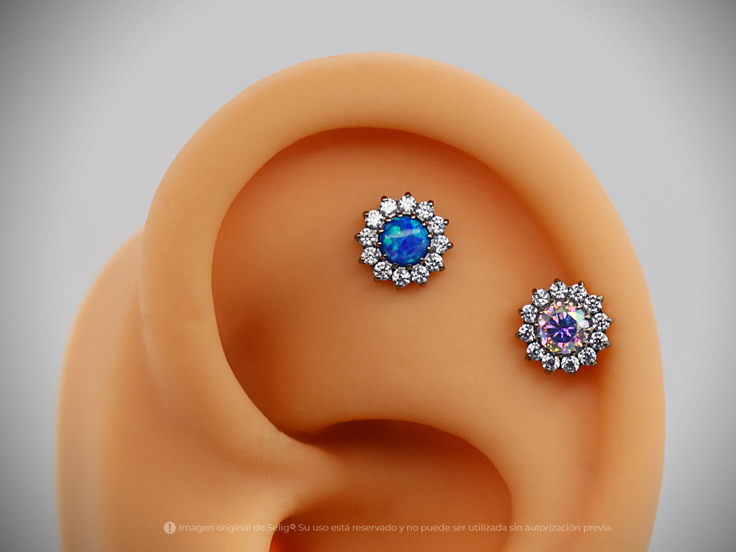 Piercing Helia - Ear
