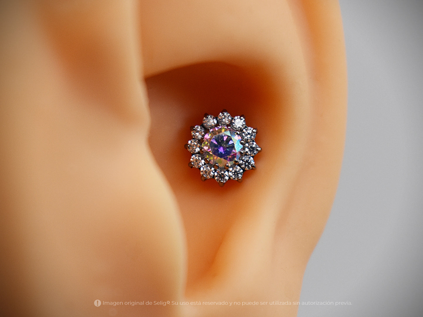 Piercing Helia - Ear