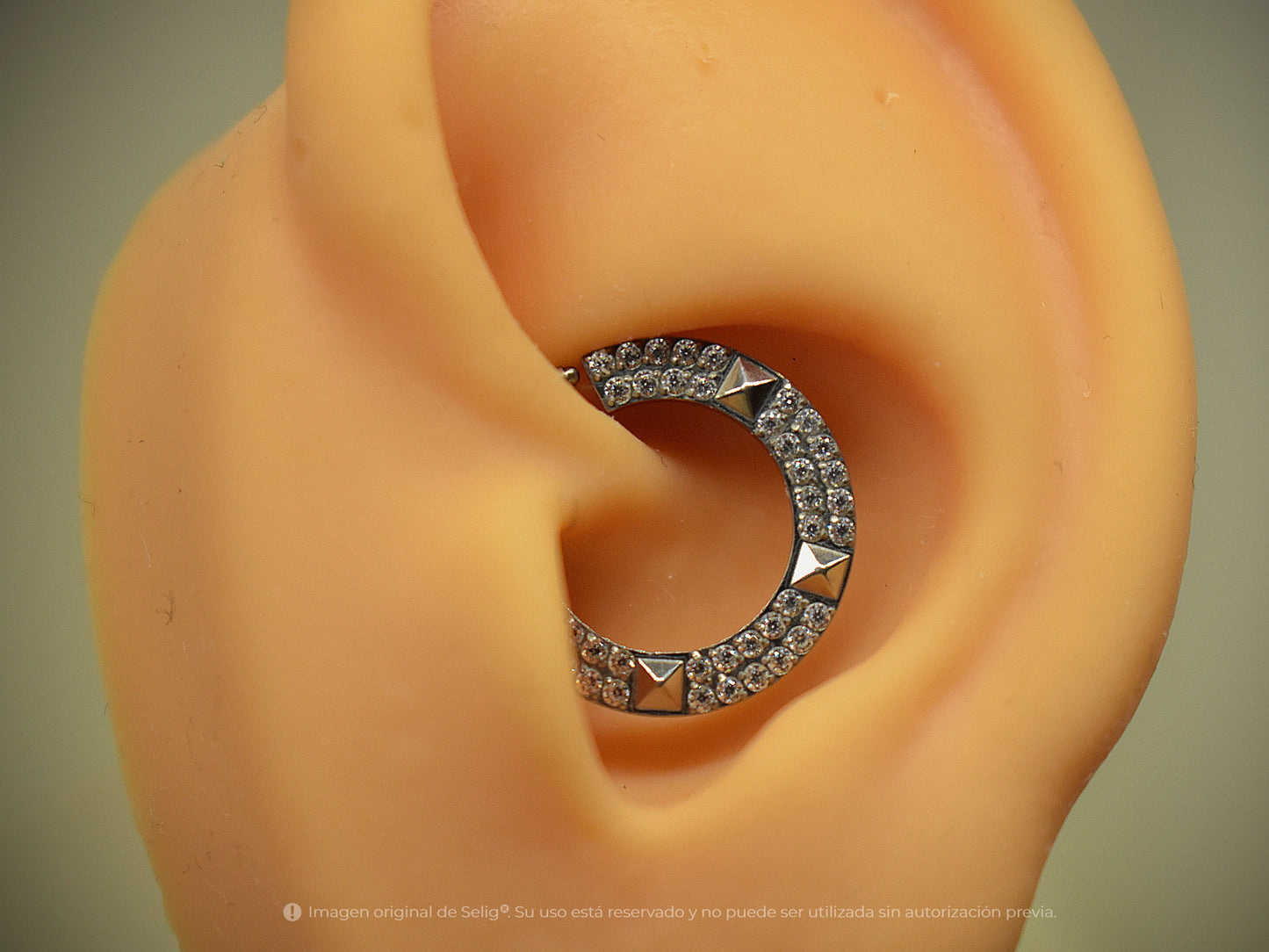 Piercing Light - Septum/Daith