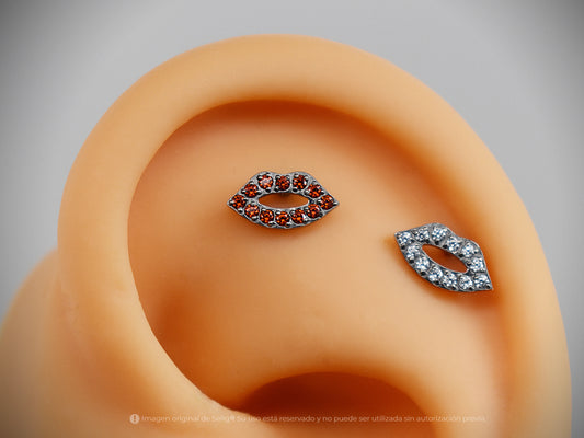 Piercing Lips - Ear
