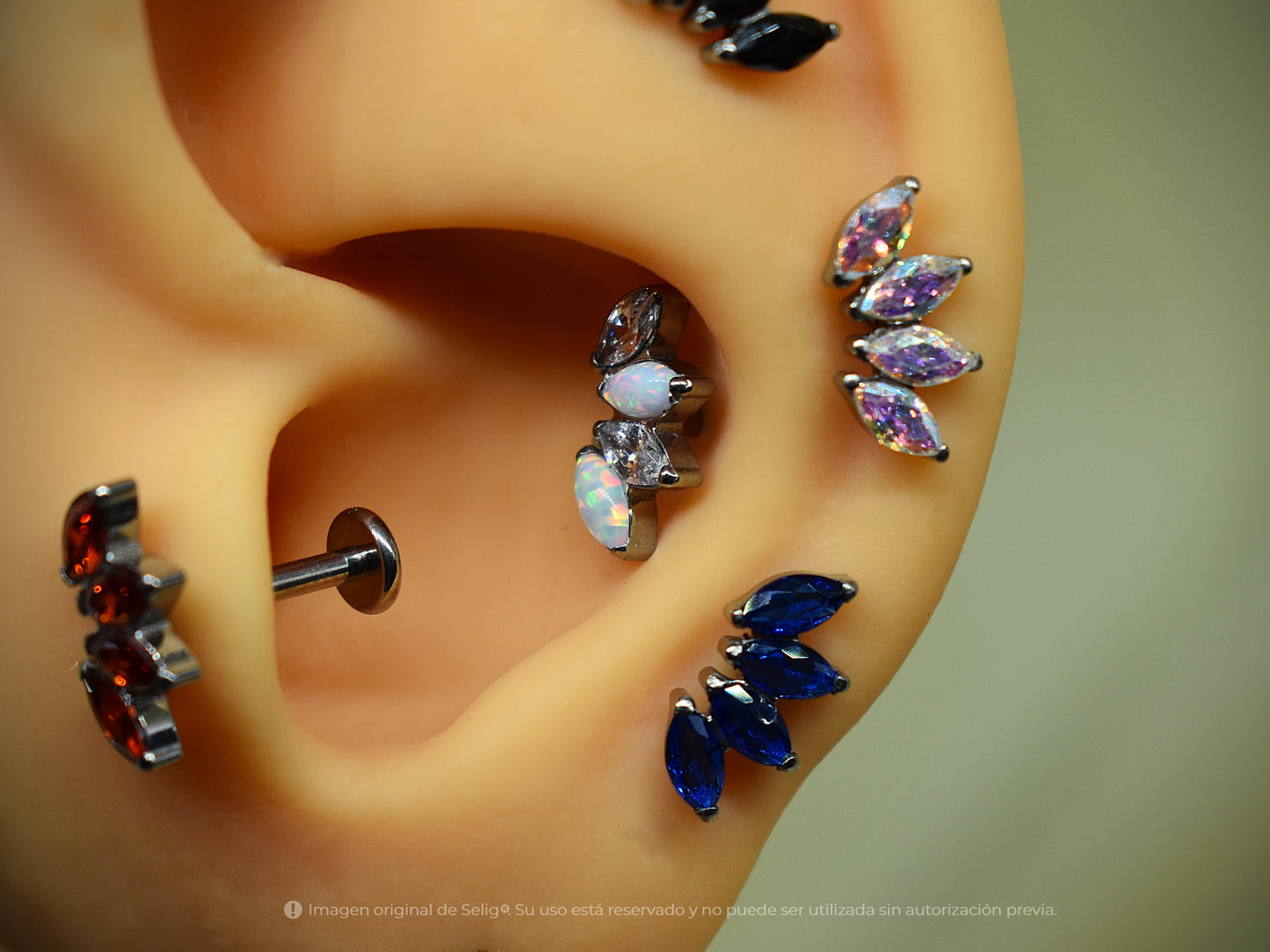Piercing Meik - Ear