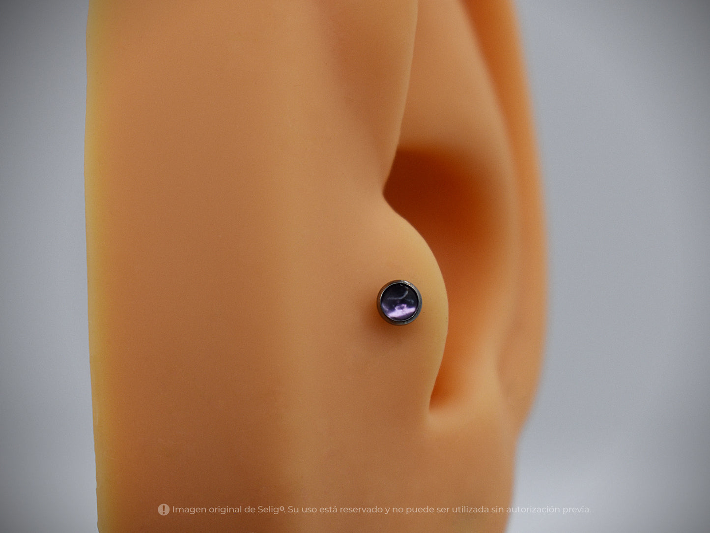 Piercing Neibul - Ear