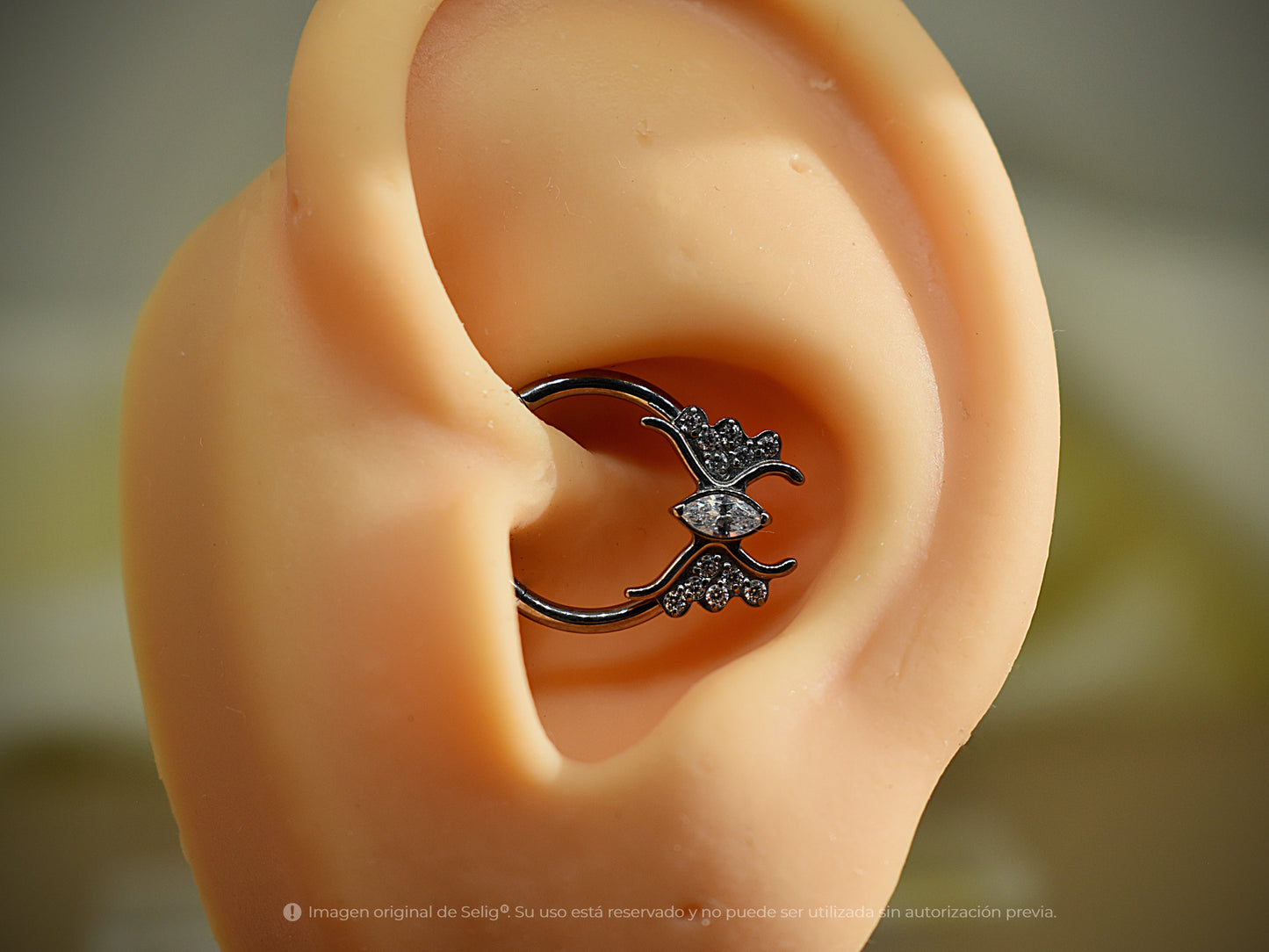 Piercing fly - Septum/Daith