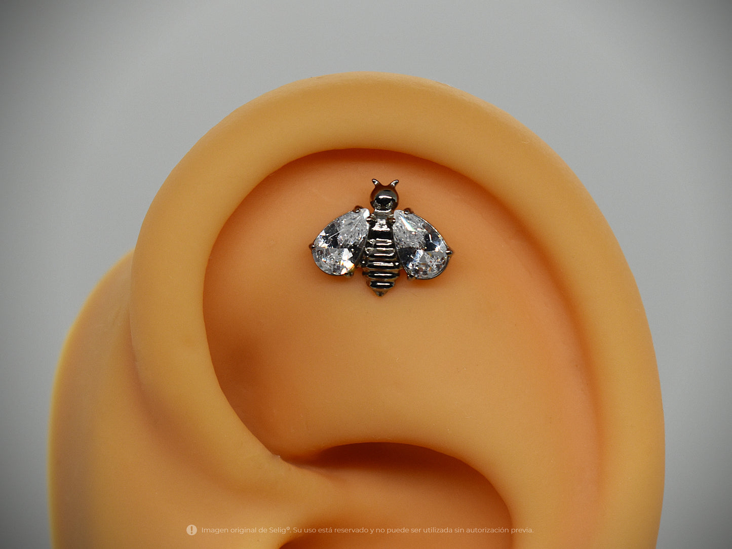 Piercing Abeja - Ear