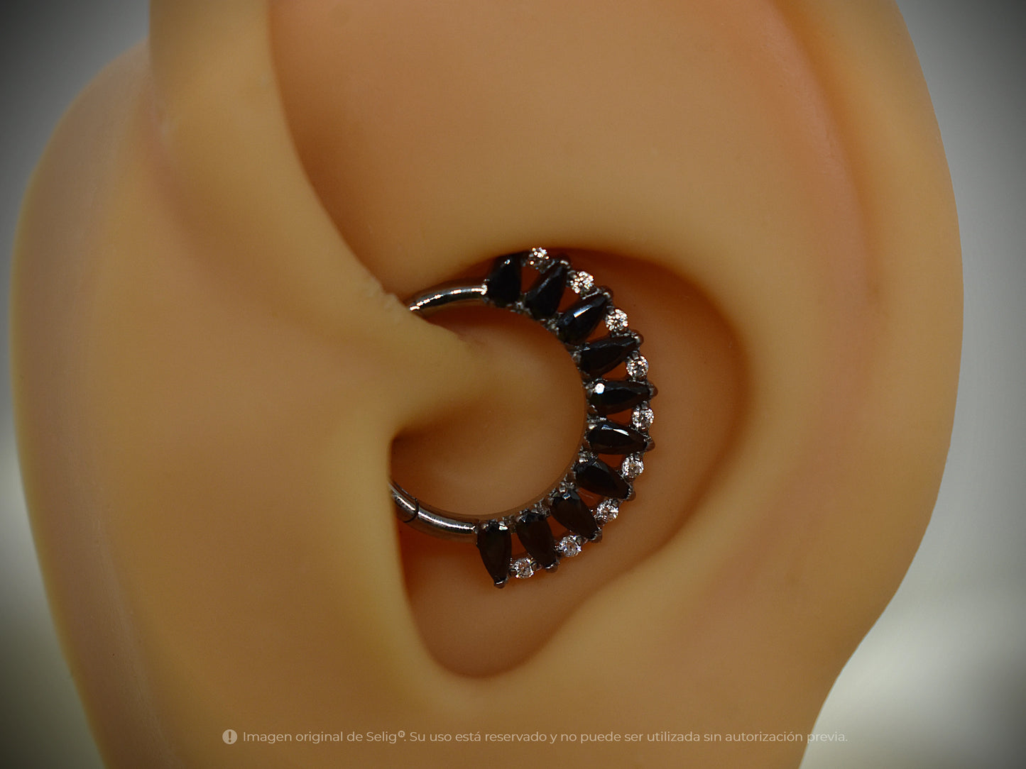 Piercing Cadis dark - Septum / Daith