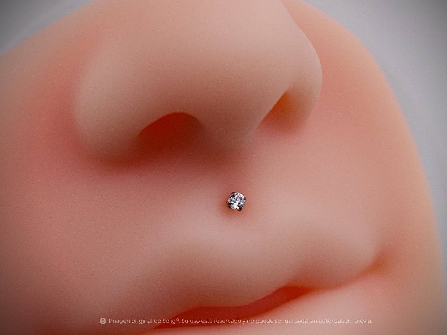 Piercing circones blancos - Medusa