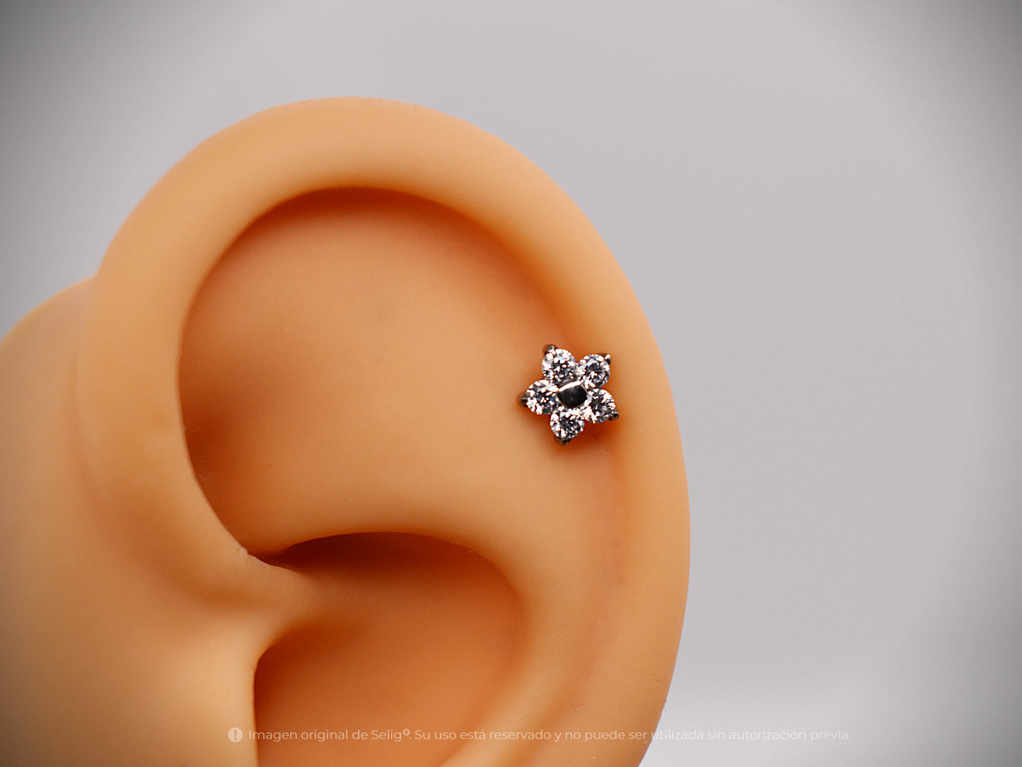 Piercing Flor circón blanco