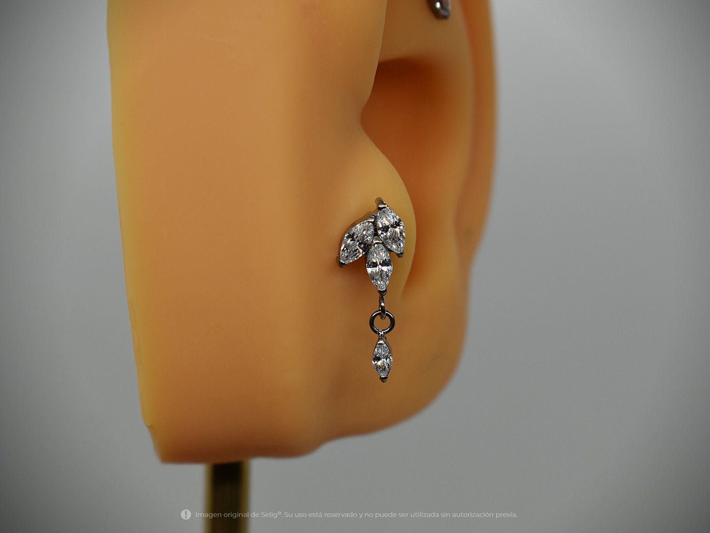 Piercing lift - Ear