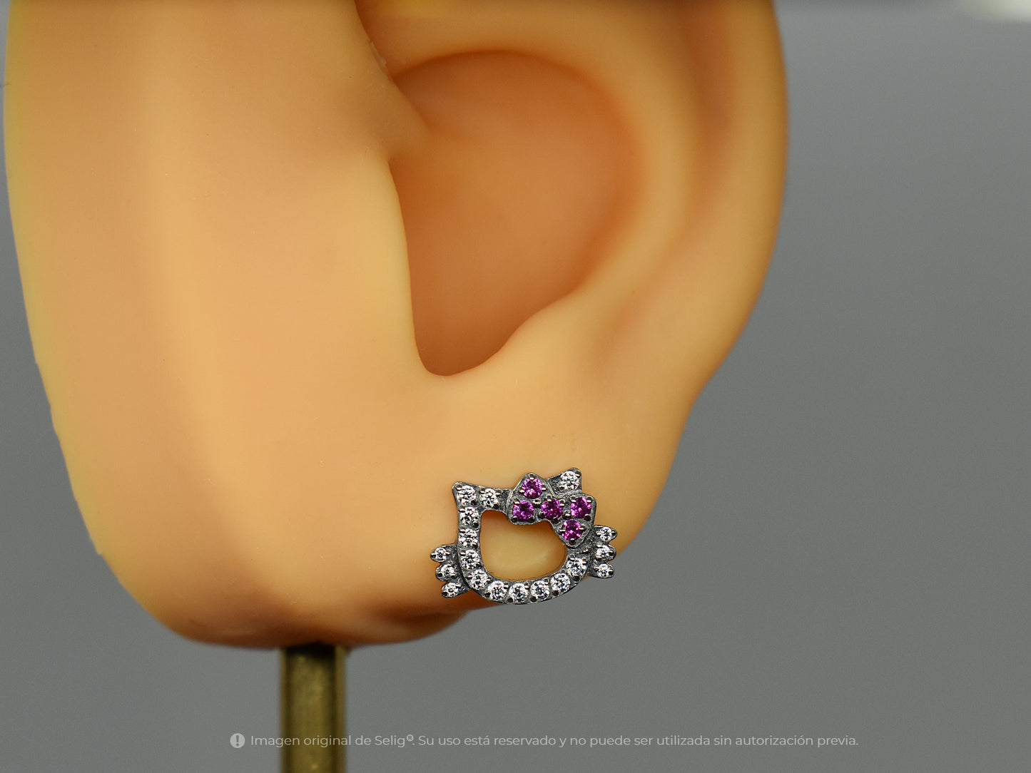 Piercing Kitty - Ear
