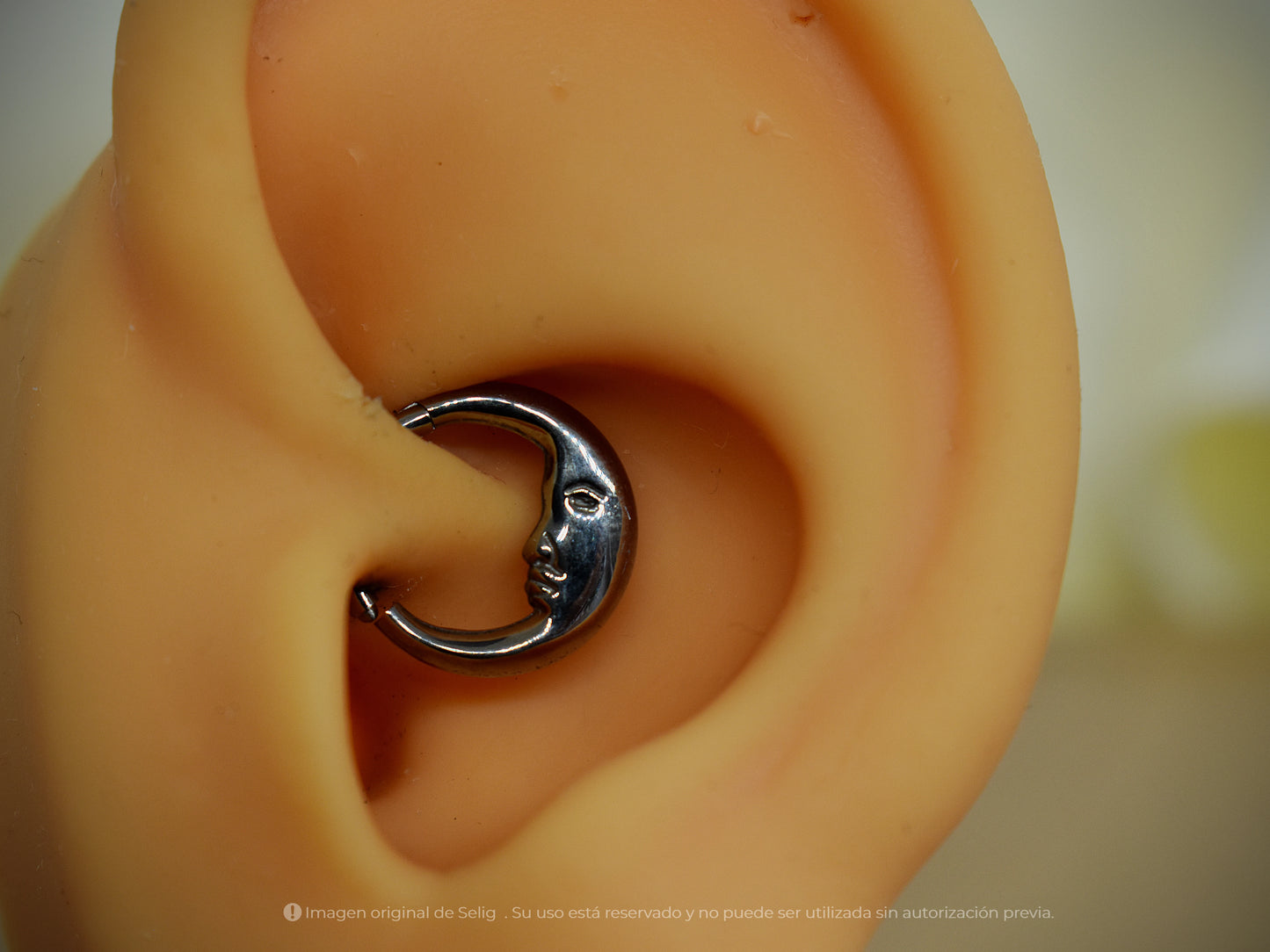 Piercing luna - Septum / Daith