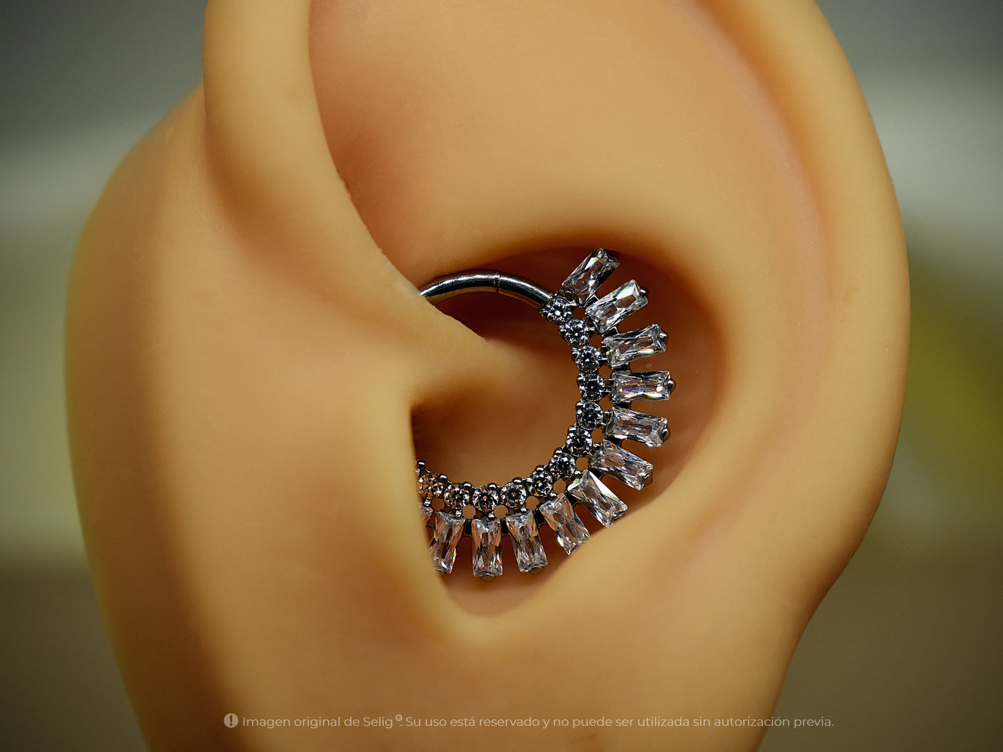 Piercing Glow - Septum / Daith