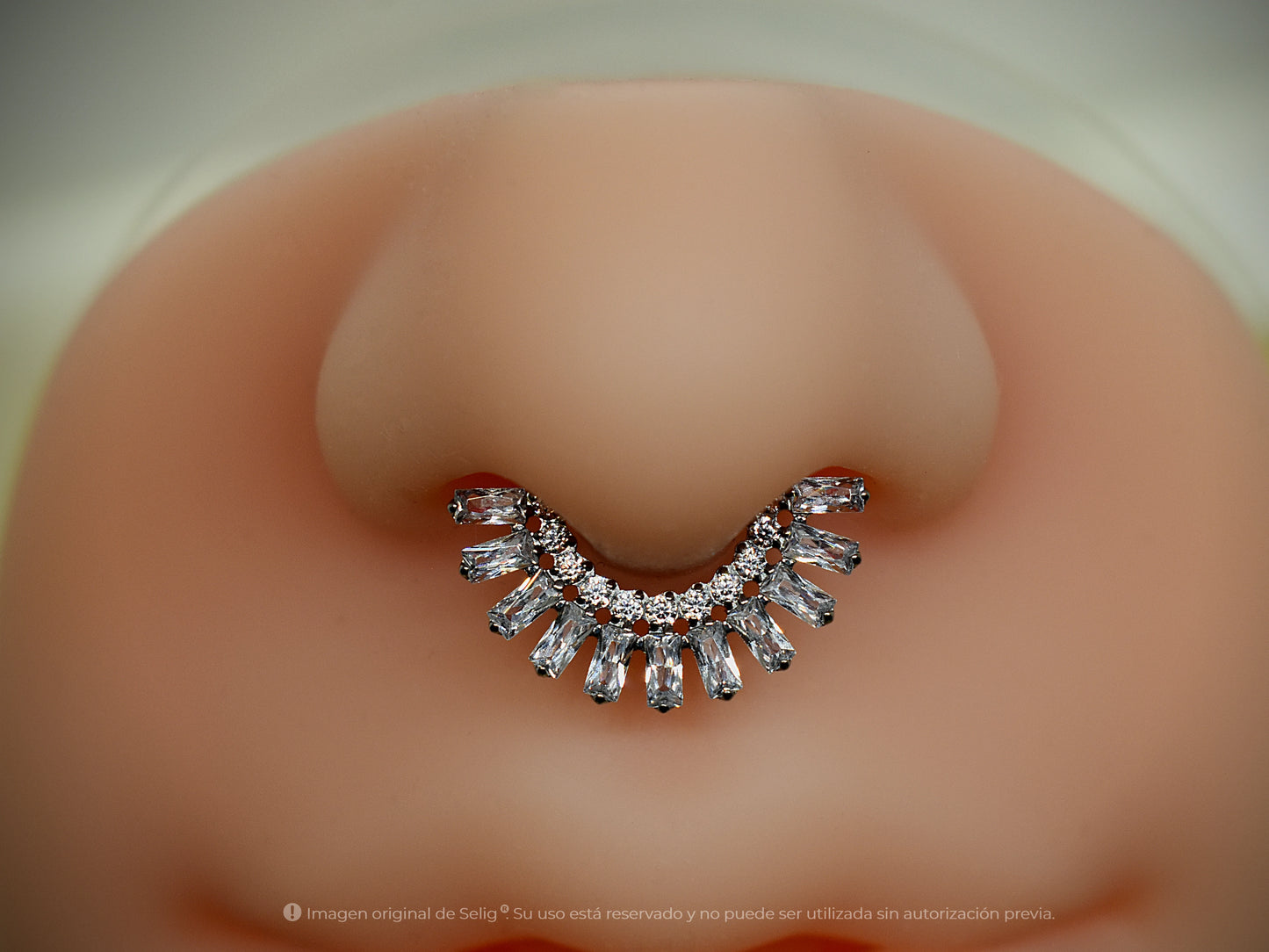 Piercing Glow - Septum / Daith