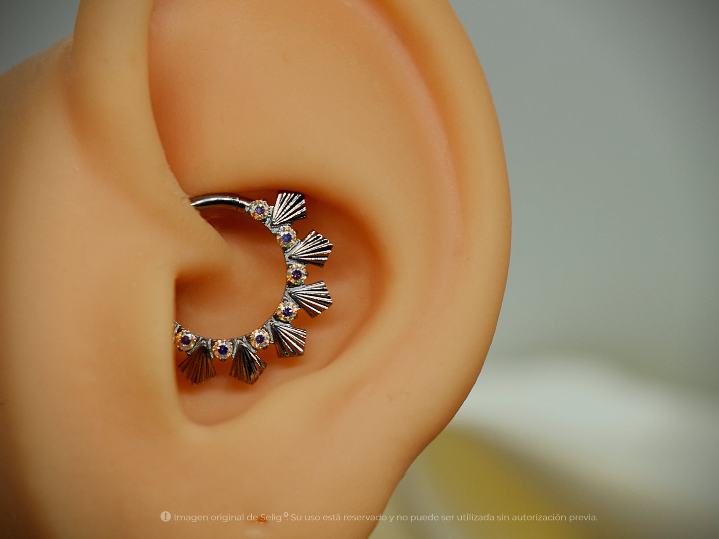 Piercing Adamski - Septum / Daith