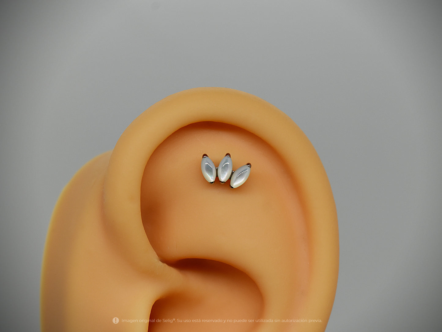 Piercing Stone - Ear