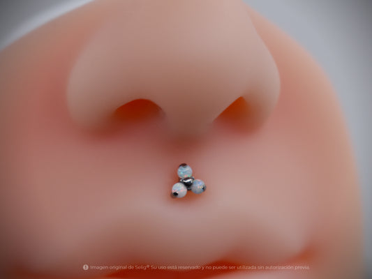 Piercing trinity opalo blanco